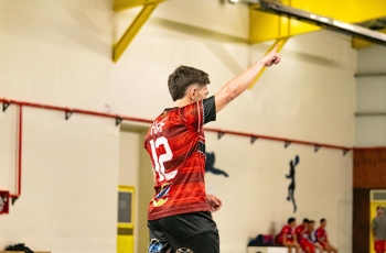 PRIMERA DIVISIÒN: MAGALLANES Y HAF EN LA CIMA