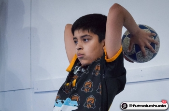 FERIADO CON FUTSAL EN TRES CANCHAS DISTINTAS