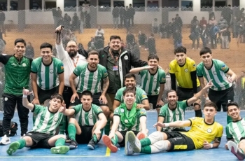 EL CLASICO FUE VERDIBLANCO, USHUAIA VIEJO Y PELUDO NOMÀ!