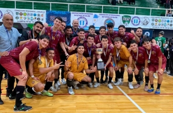 ANUARIO 2025: MENDOZA TRICAMPEON C-20