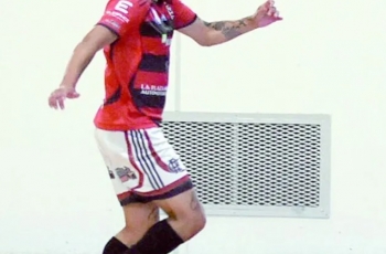 FLAMENGO Y PETROLERO JUEGAN LA PRIMERA FINAL EN COMODORO