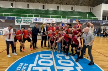 TELECENTRO TACUARI CAMPEÓN, MAGALLANES CUARTO.