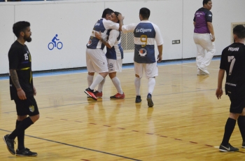 ARRANCÓ EL CLAUSURA EN COMODORO